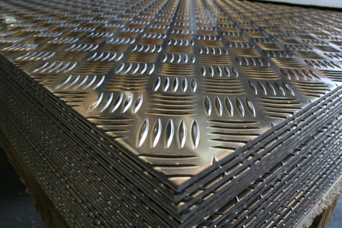 5754 Tread Plate 1050 Aluminium Tread Plates 5Bar Pattern